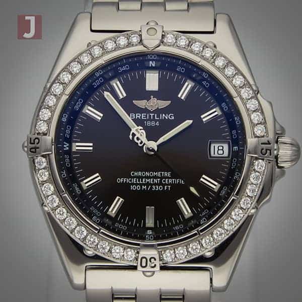 Eine luxuriöse Breitling-Uhr, die von einem Kunden aus Mönchengladbach in das JASPERS-Ankauf Geschäft in Viersen gebracht wurde.